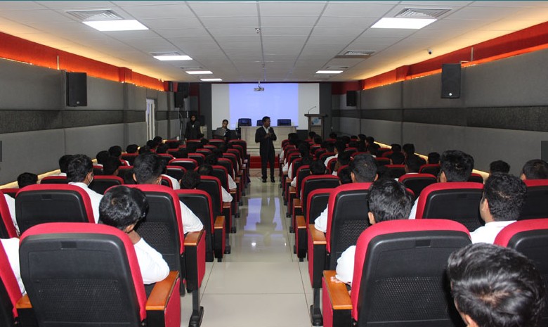 AV ROOM (With 100 Chairs)